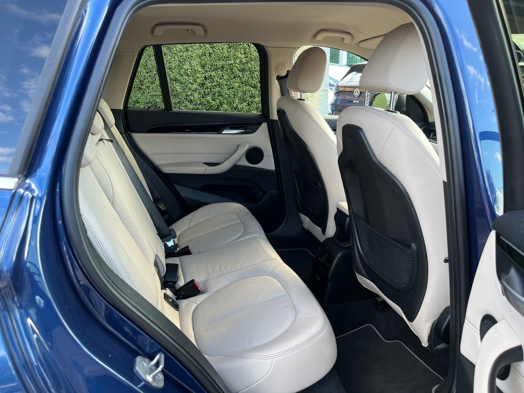 2022 BMW X1