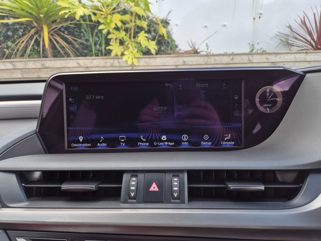 2021 Lexus ES 300h