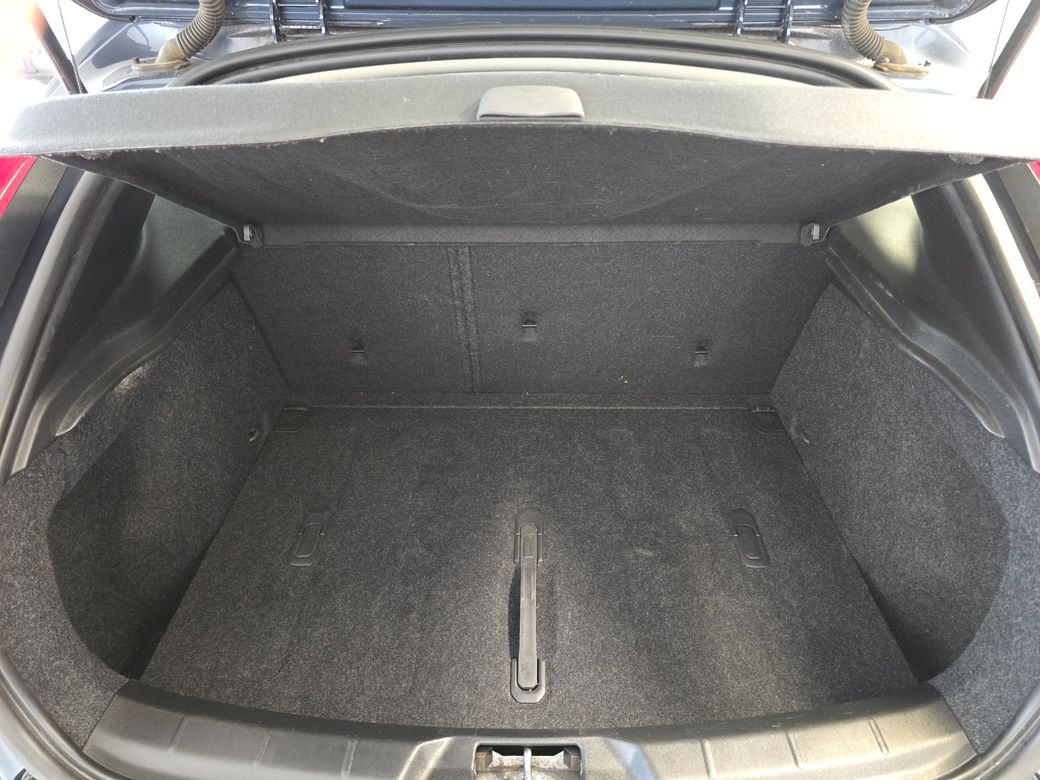 2017 Volvo V40