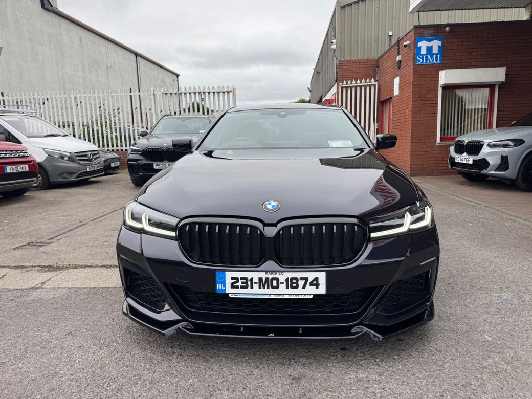 2023 BMW 520