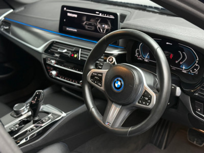 2022 BMW 5 Series