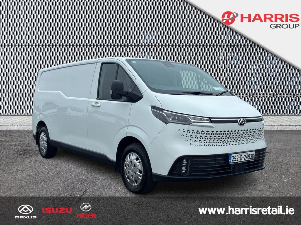 2025 White Maxus Deliver 7