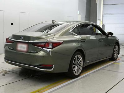 2021 Lexus ES 300h