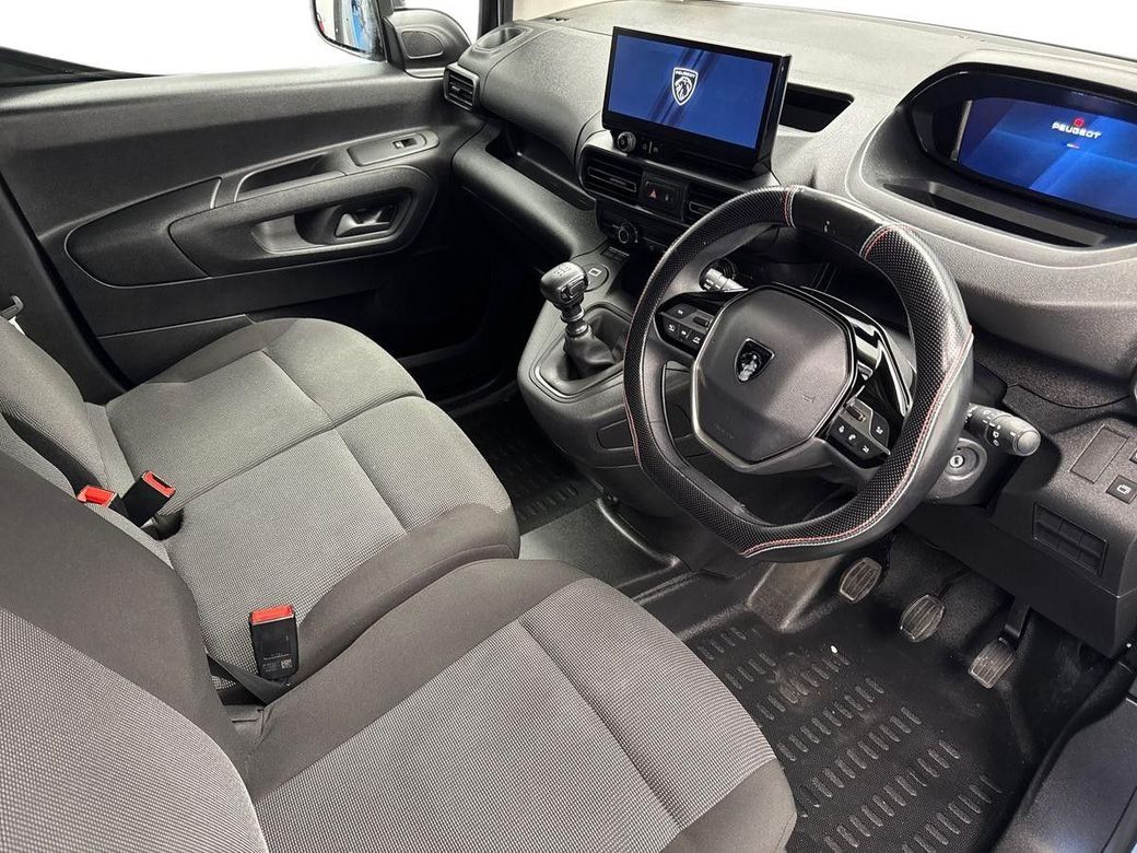 2025 Peugeot Partner