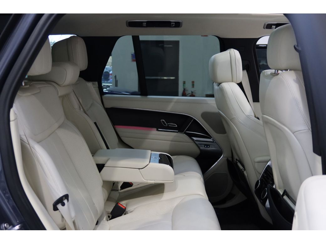 2025 Land Rover Range Rover