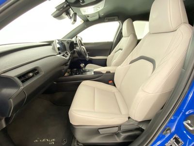 2022 Lexus UX 250H