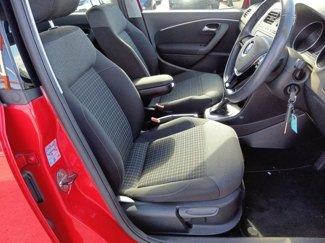 2016 Volkswagen Polo