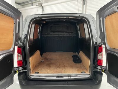 2024 Peugeot Partner