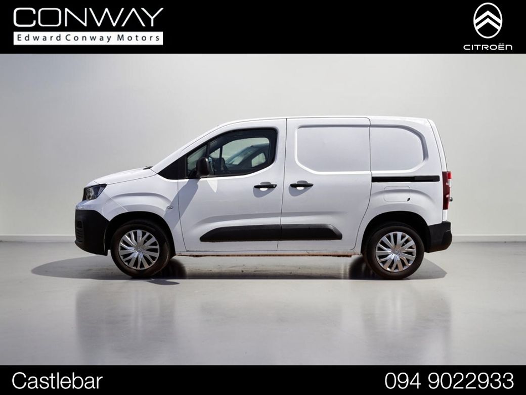 2022 Peugeot Partner