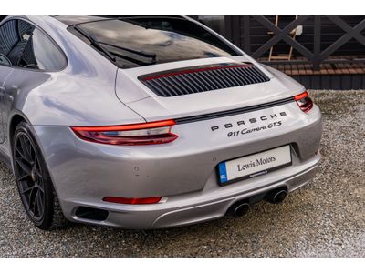 2017 Porsche 911