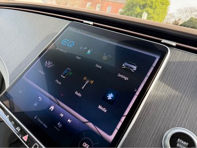2022 Mercedes-Benz EQS