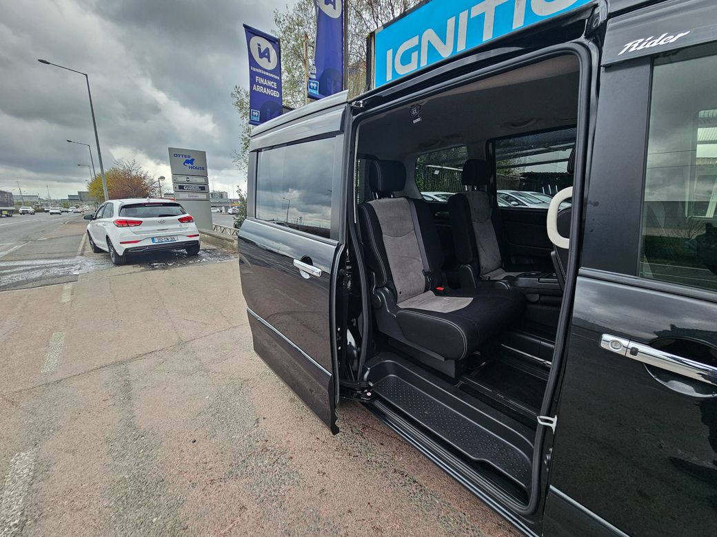 2014 Nissan Serena