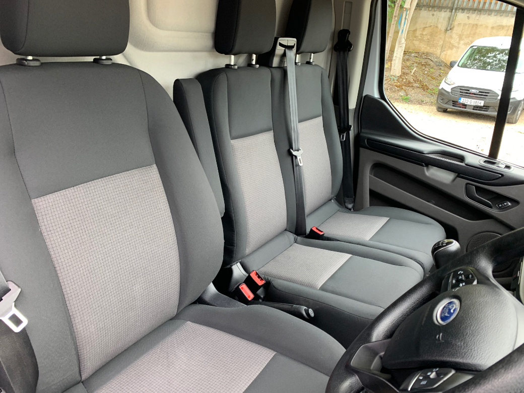 2023 Ford Transit Custom