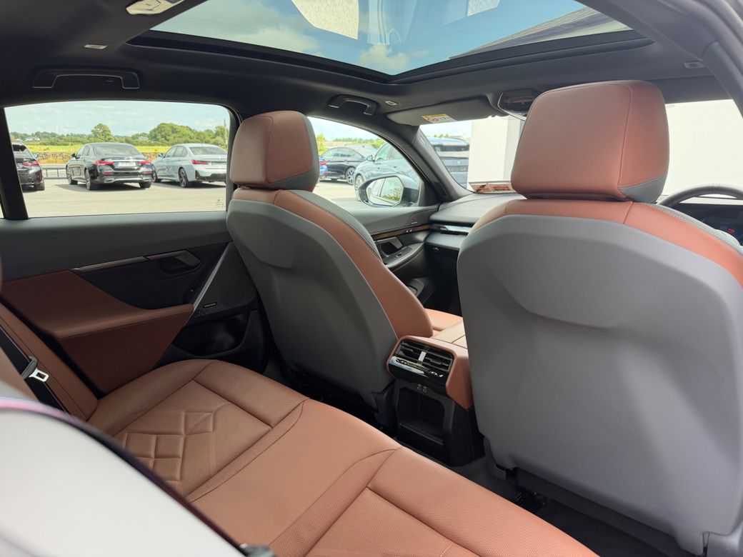 2025 BMW 5 Series