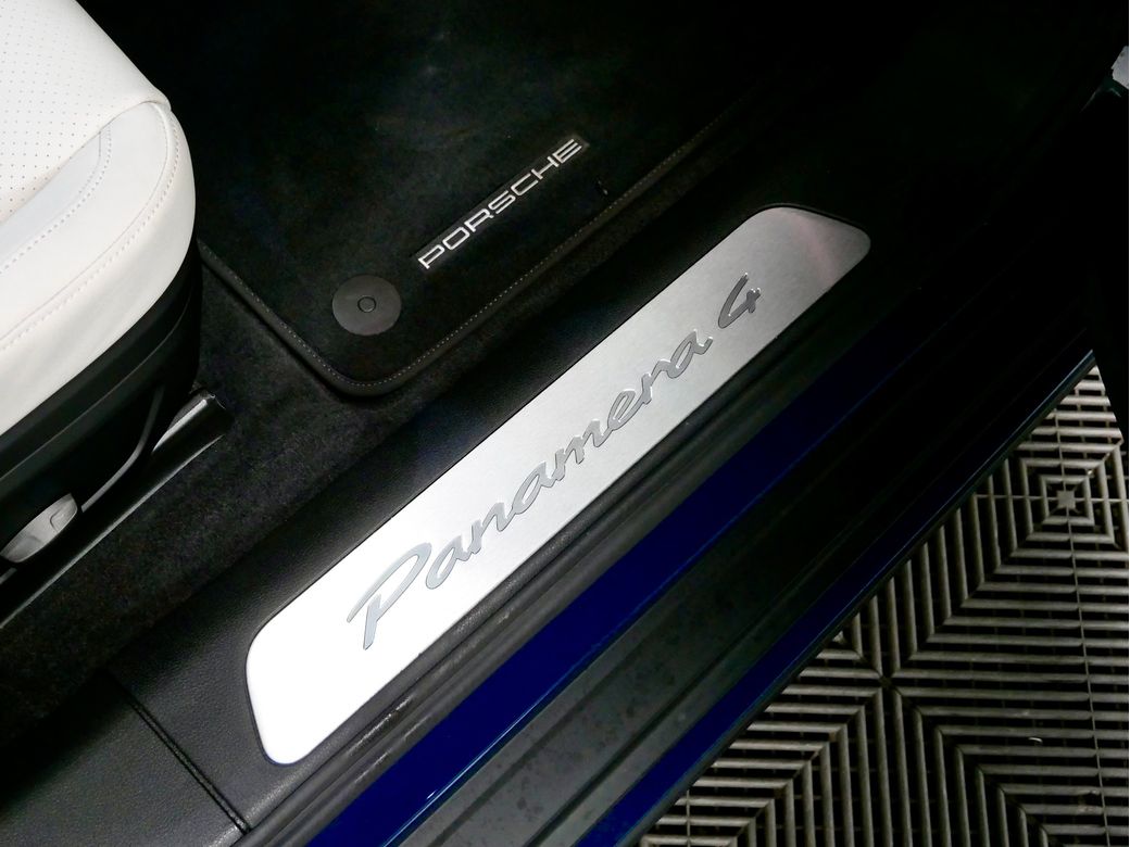 2025 Porsche Panamera