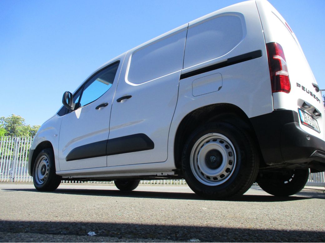 2026 Peugeot Partner