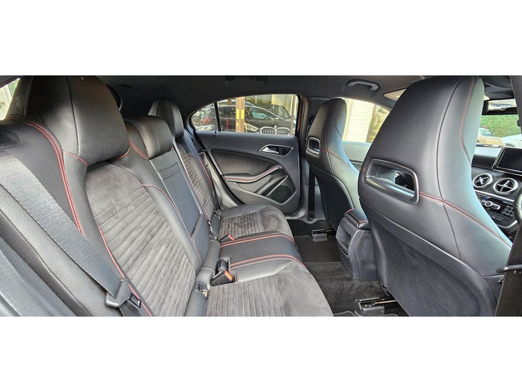 2013 Mercedes-Benz A 180