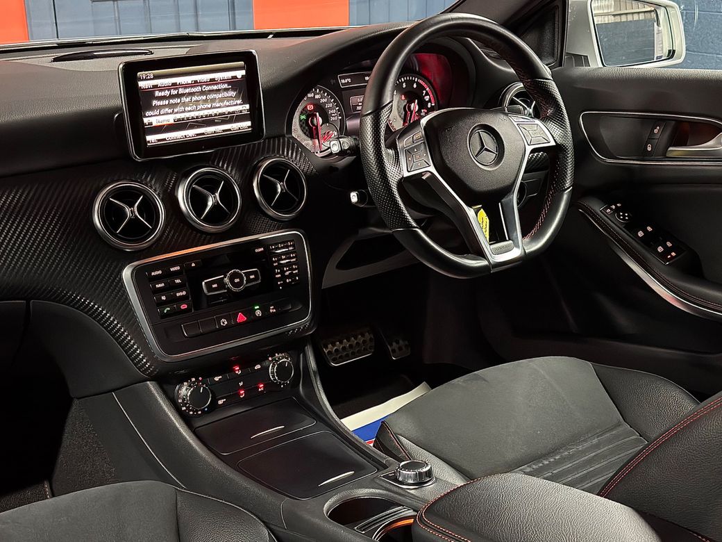2015 Mercedes-Benz A 180