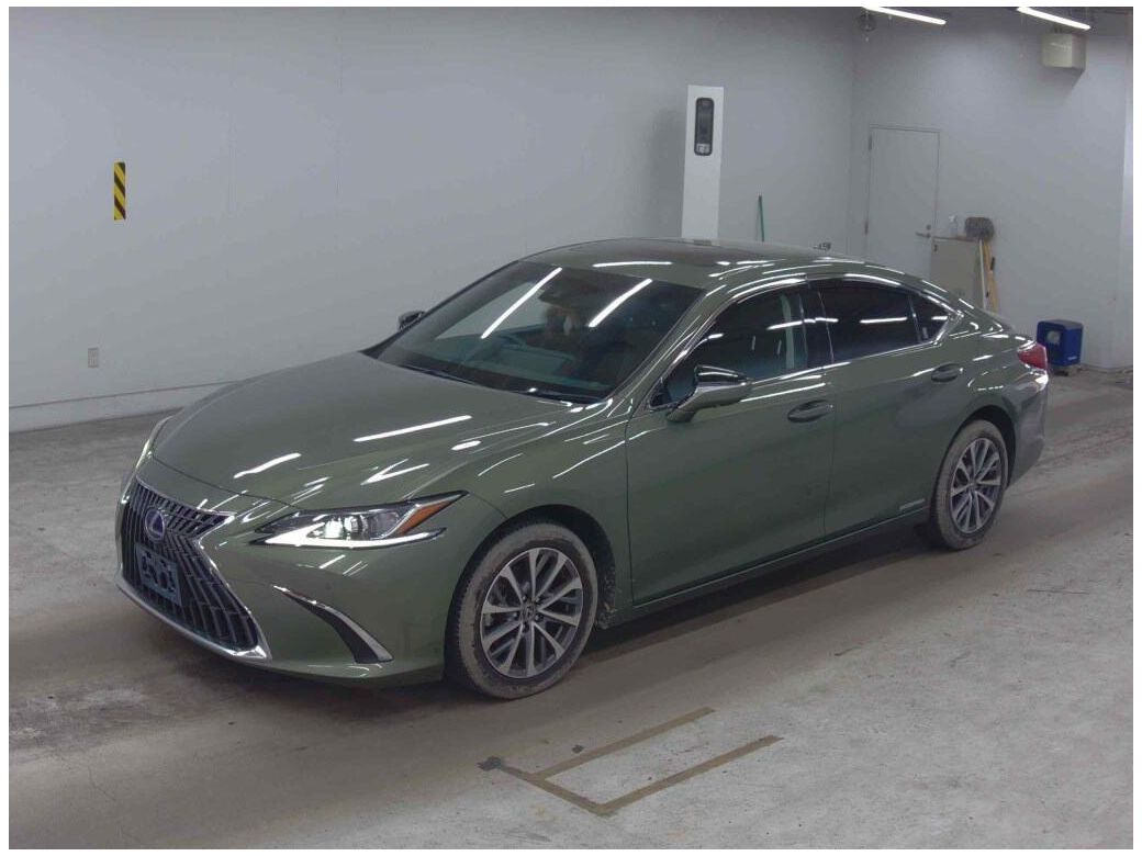 2021 Lexus ES 300h