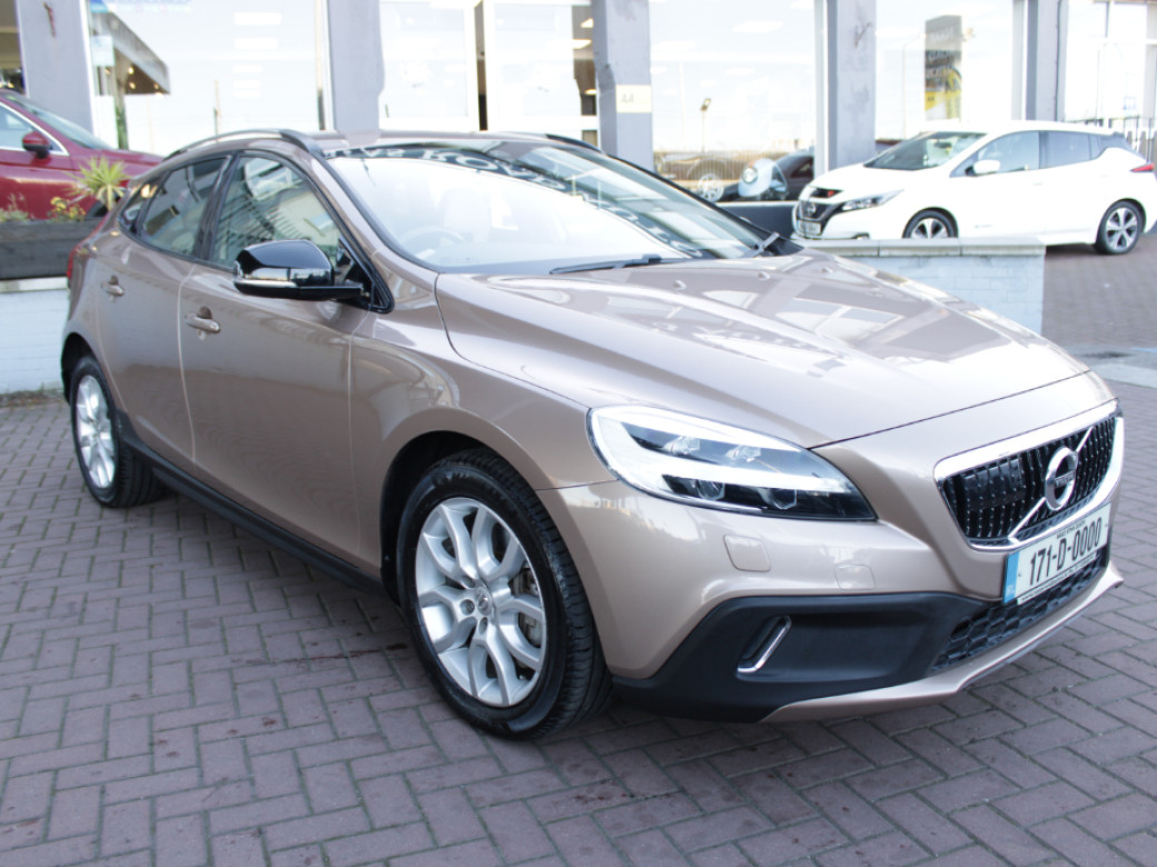 2017 Volvo V40