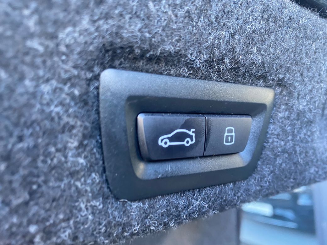 2024 BMW i5
