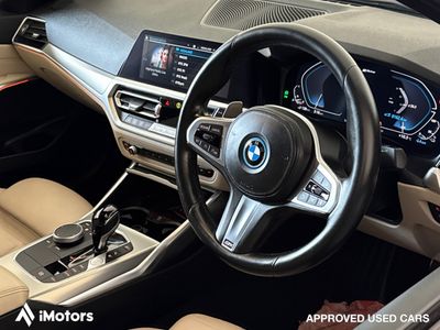 2021 BMW 330