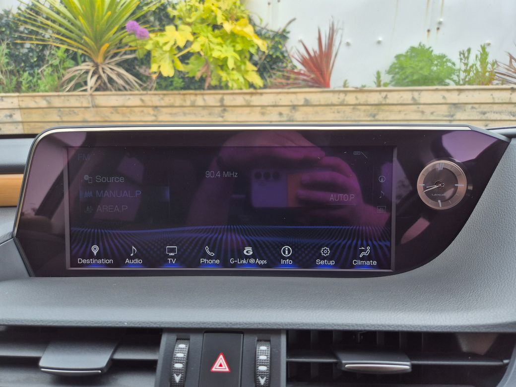 2021 Lexus ES 300h