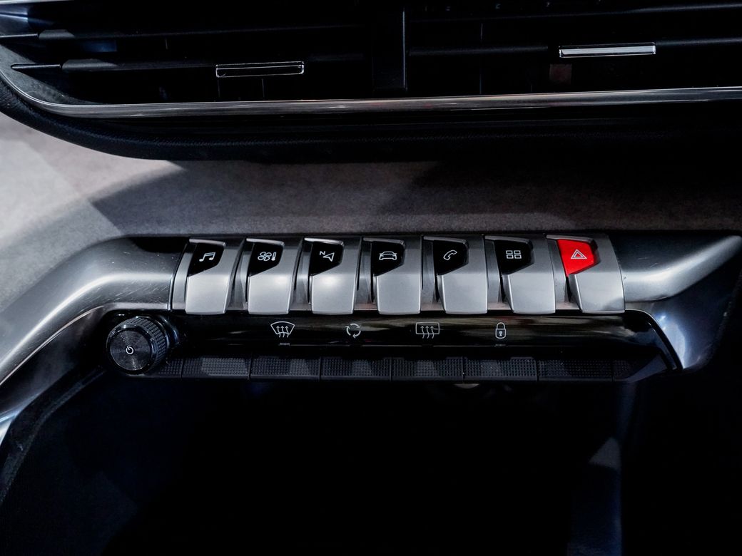 2023 Peugeot 5008