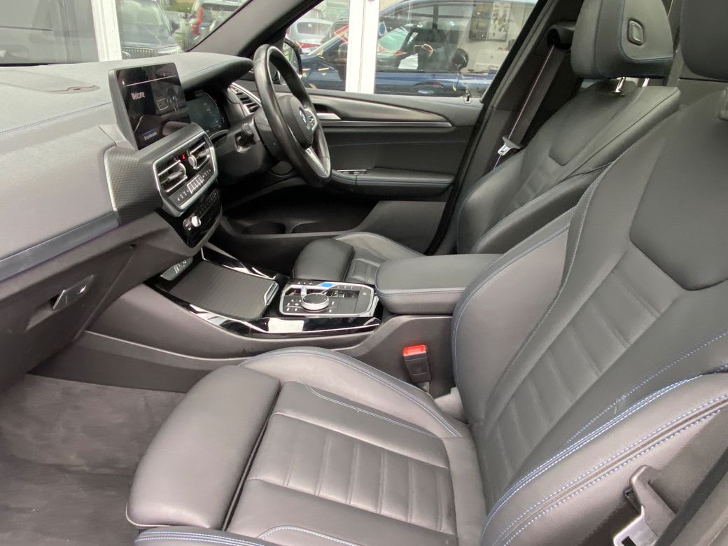 2024 BMW iX3