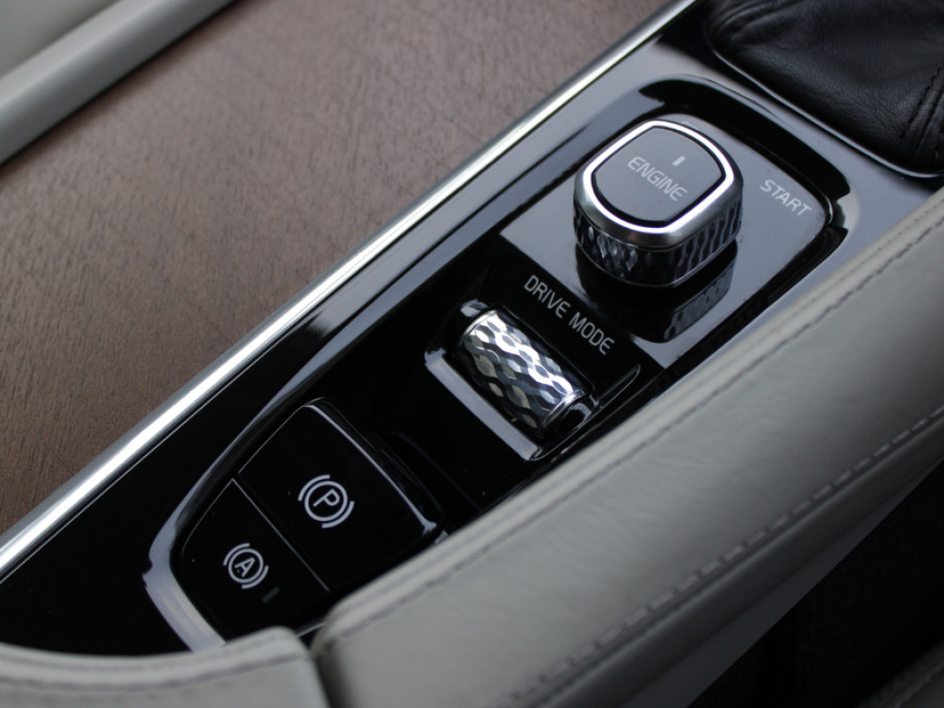 2018 Volvo S90