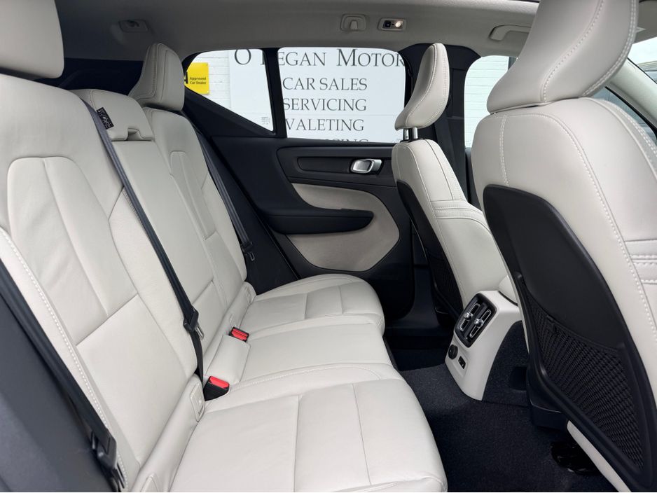 2021 Volvo XC40