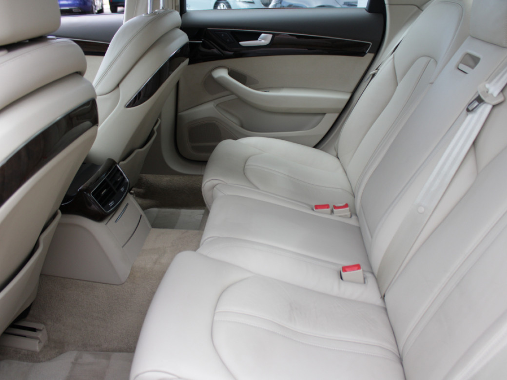 2015 Audi A8