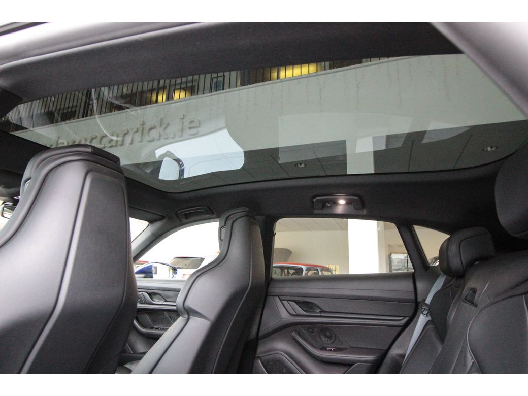 2023 Porsche Taycan