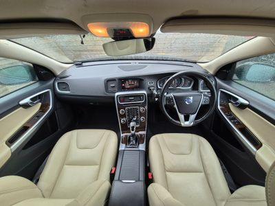 2017 Volvo V60 Cross Country