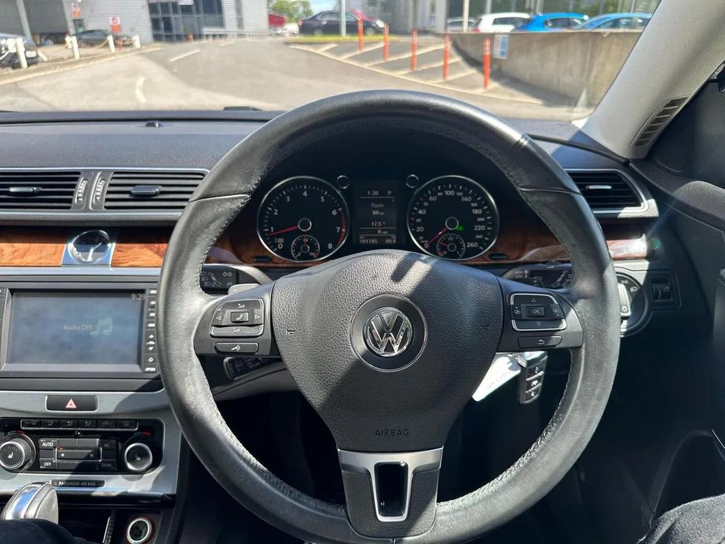 2011 Volkswagen Passat