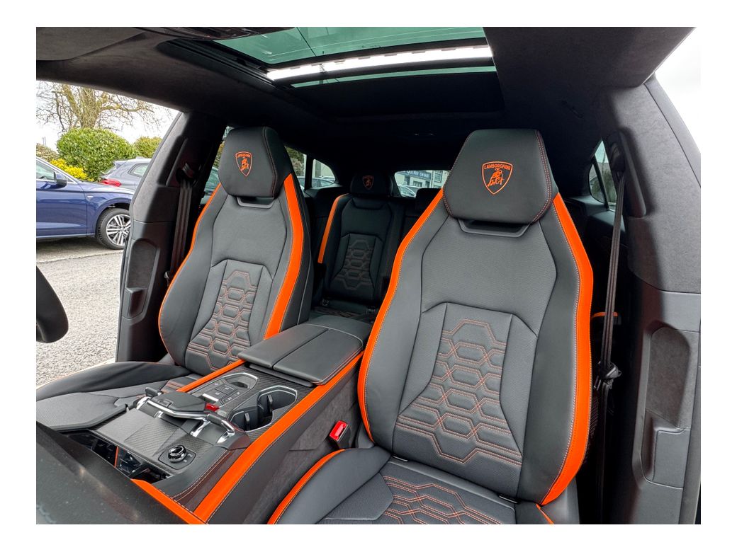 2025 Lamborghini Urus