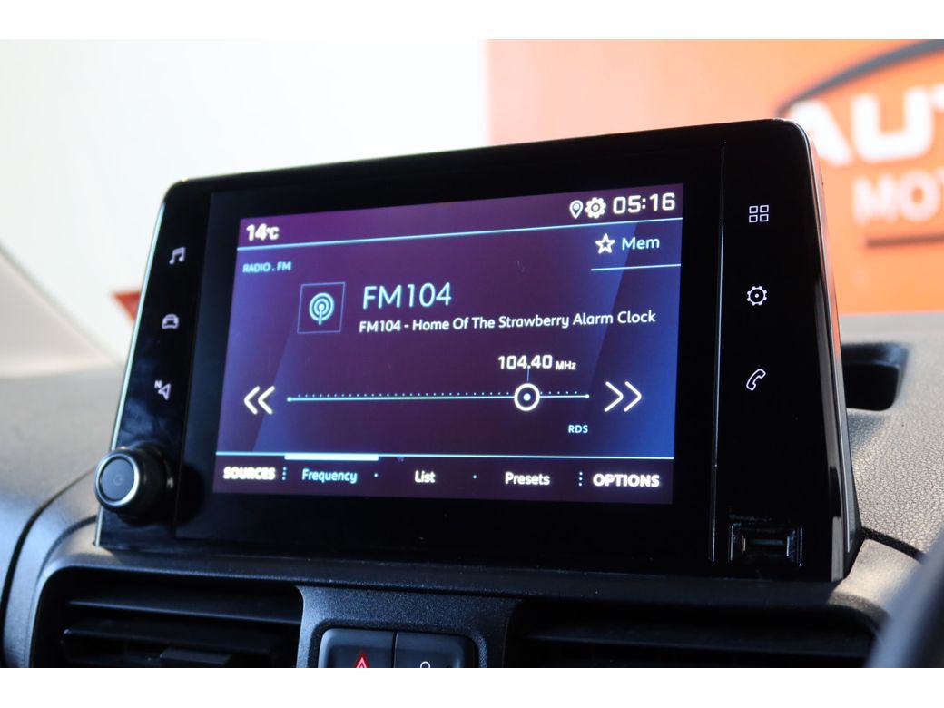 2020 Peugeot Partner