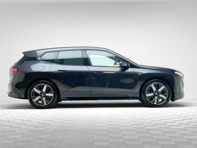 2022 BMW iX