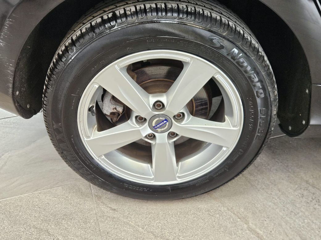2016 Volvo V40