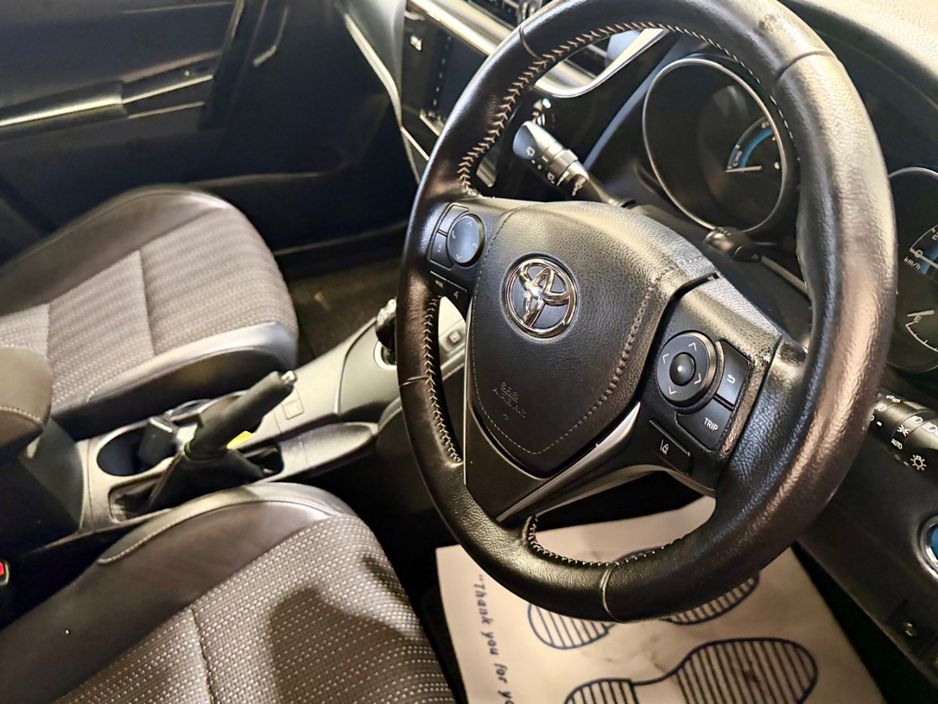 2016 Toyota Auris