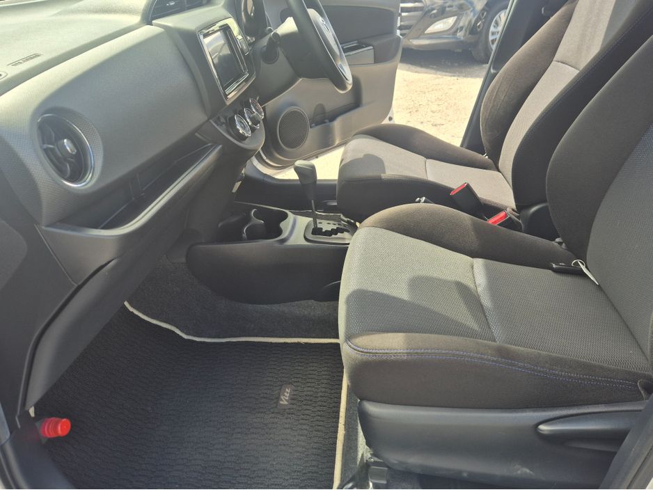 2016 Toyota Vitz