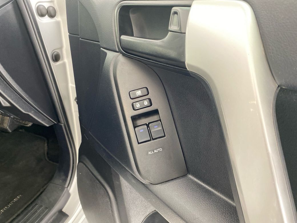 2022 Toyota Landcruiser