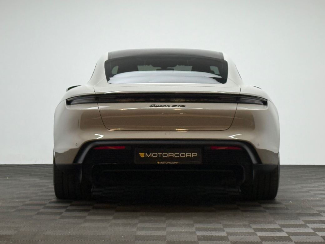 2023 Porsche Taycan