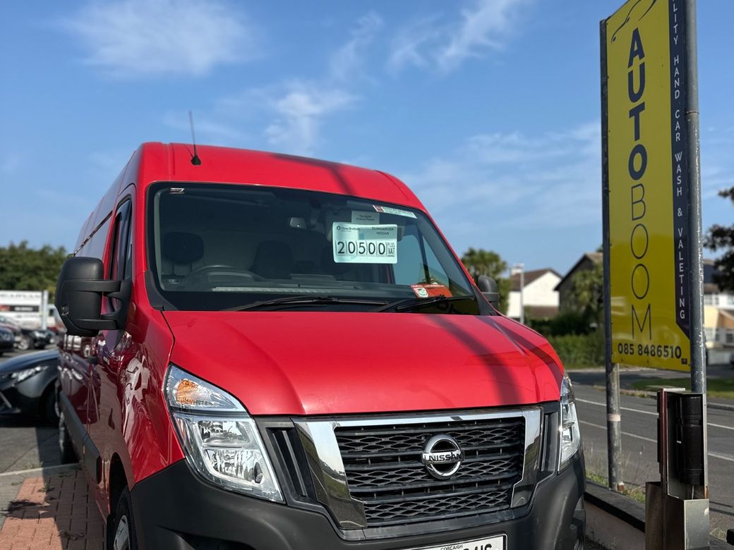 2022 Nissan Interstar