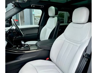 2025 Land Rover Range Rover Sport