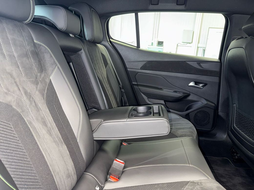 2023 Peugeot 408