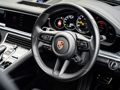 2023 Porsche Panamera