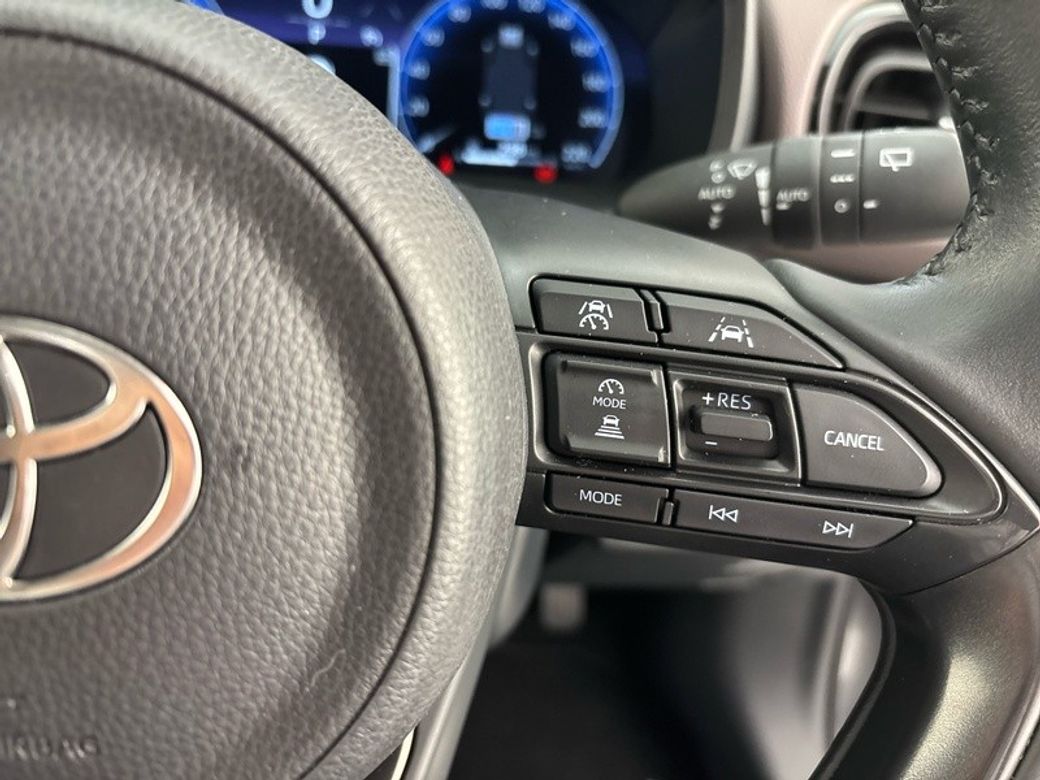 2025 Toyota Yaris Cross