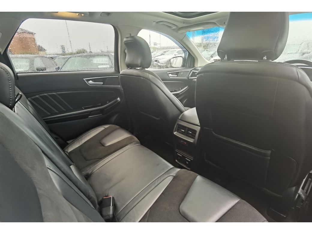 2016 Ford Edge