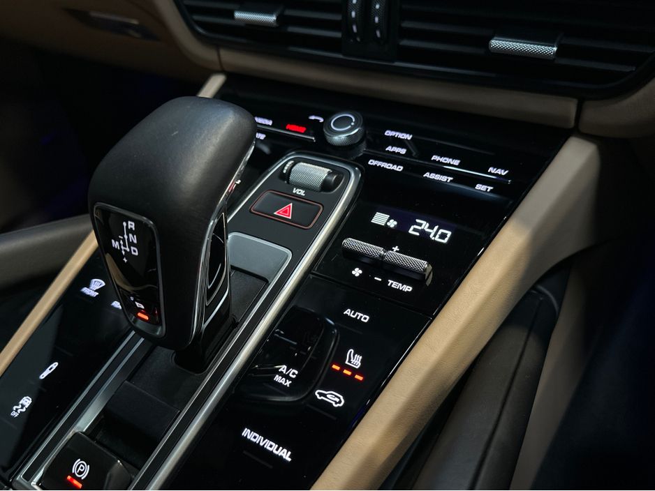 2023 Porsche Cayenne
